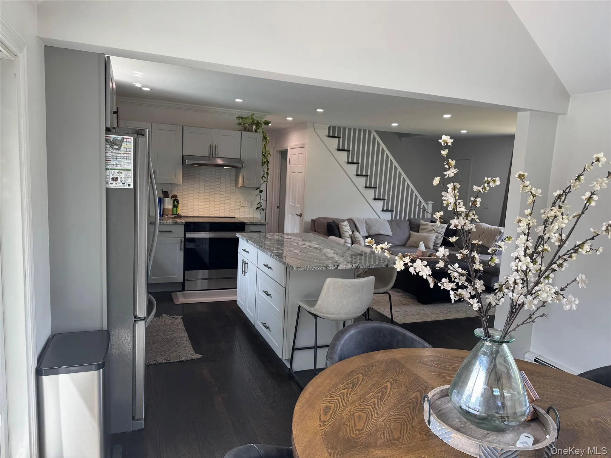 24 Miller Avenue, Brookhaven, NY, 3 Bedrooms Bedrooms, 6 Rooms Rooms,2 BathroomsBathrooms,Residential,For Rent,Miller,0,1032615 24 Miller Avenue, Brookhaven, NY, 3 Bedrooms Bedrooms, 6 Rooms Rooms,2 BathroomsBathrooms,Residential,For Rent,Miller,0,1032615