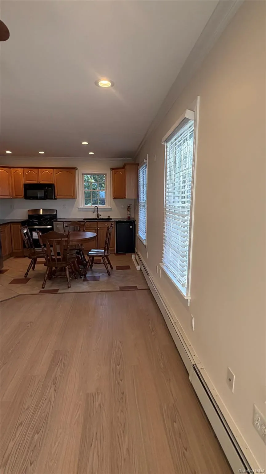 63 Harding Avenue, White Plains, NY, 2 Bedrooms Bedrooms, 4 Rooms Rooms,1 BathroomBathrooms,Residential Lease,For Rent,Harding,0,1032616 63 Harding Avenue, White Plains, NY, 2 Bedrooms Bedrooms, 4 Rooms Rooms,1 BathroomBathrooms,Residential Lease,For Rent,Harding,0,1032616