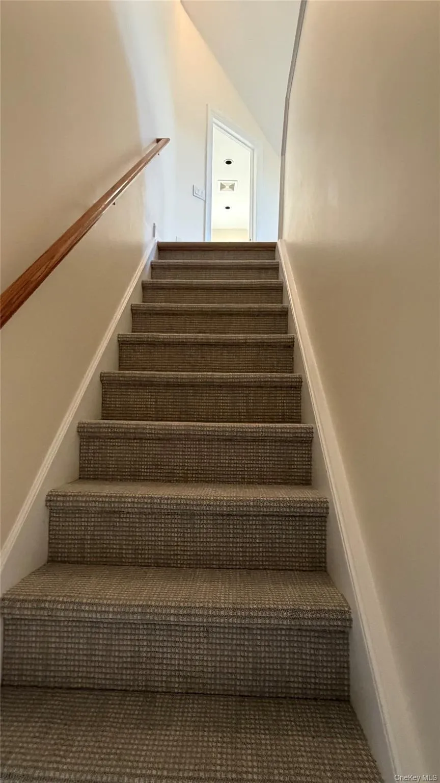 63 Harding Avenue, White Plains, NY, 2 Bedrooms Bedrooms, 4 Rooms Rooms,1 BathroomBathrooms,Residential Lease,For Rent,Harding,0,1032616 63 Harding Avenue, White Plains, NY, 2 Bedrooms Bedrooms, 4 Rooms Rooms,1 BathroomBathrooms,Residential Lease,For Rent,Harding,0,1032616