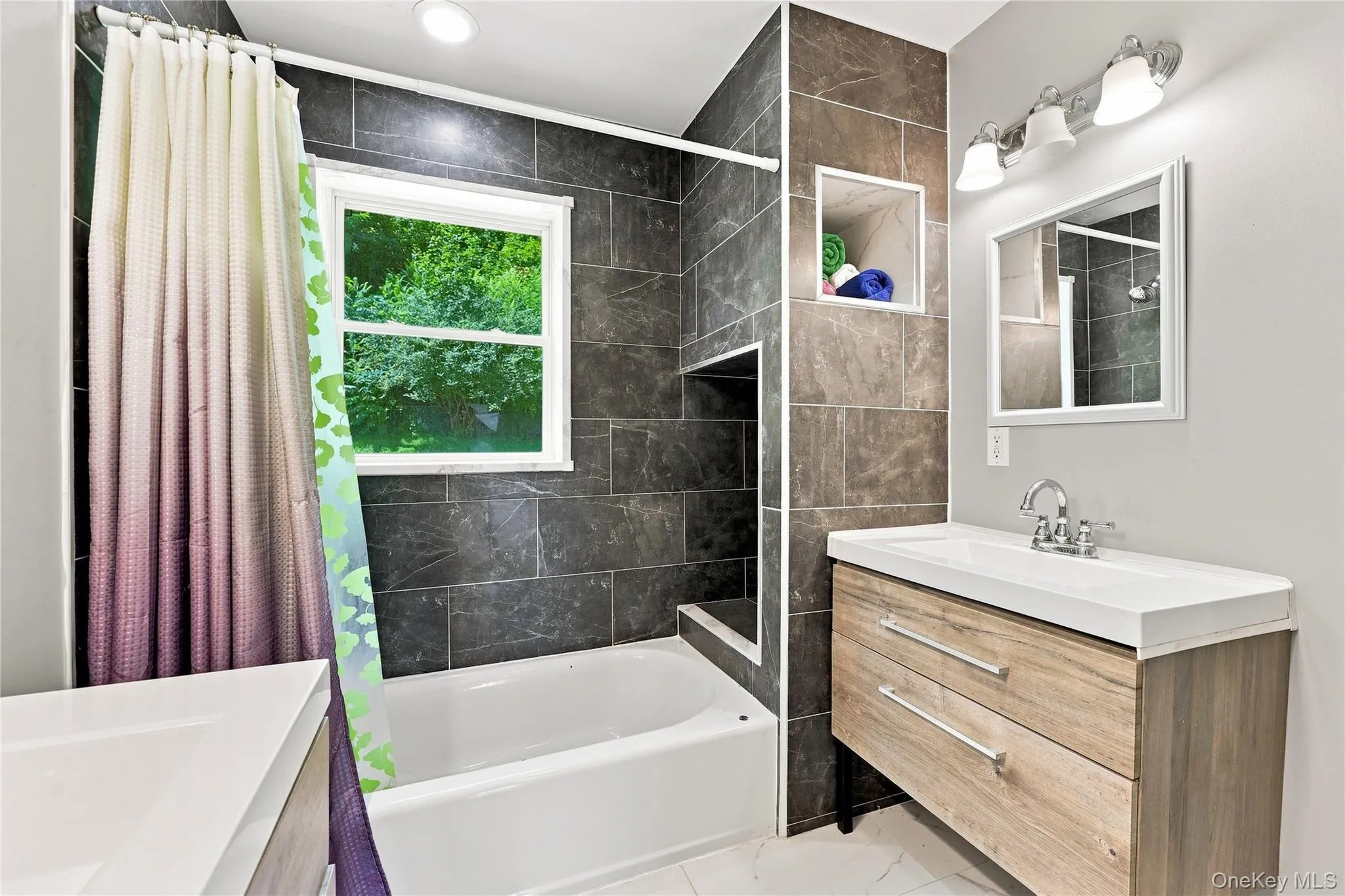 94 Mearns Avenue, Highlands, NY, 5 Bedrooms Bedrooms, 12 Rooms Rooms,3 BathroomsBathrooms,Residential,For Rent,Mearns,0,1032620 94 Mearns Avenue, Highlands, NY, 5 Bedrooms Bedrooms, 12 Rooms Rooms,3 BathroomsBathrooms,Residential,For Rent,Mearns,0,1032620