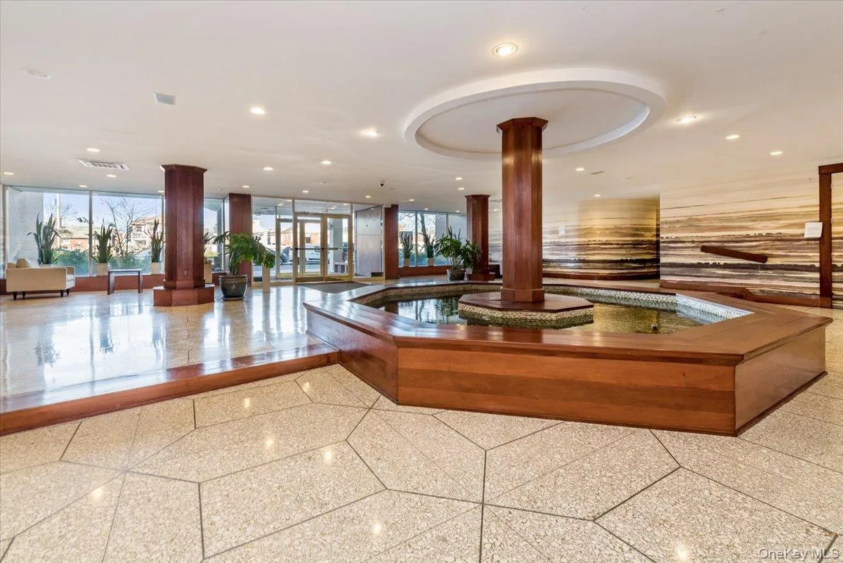 Lobby Lobby