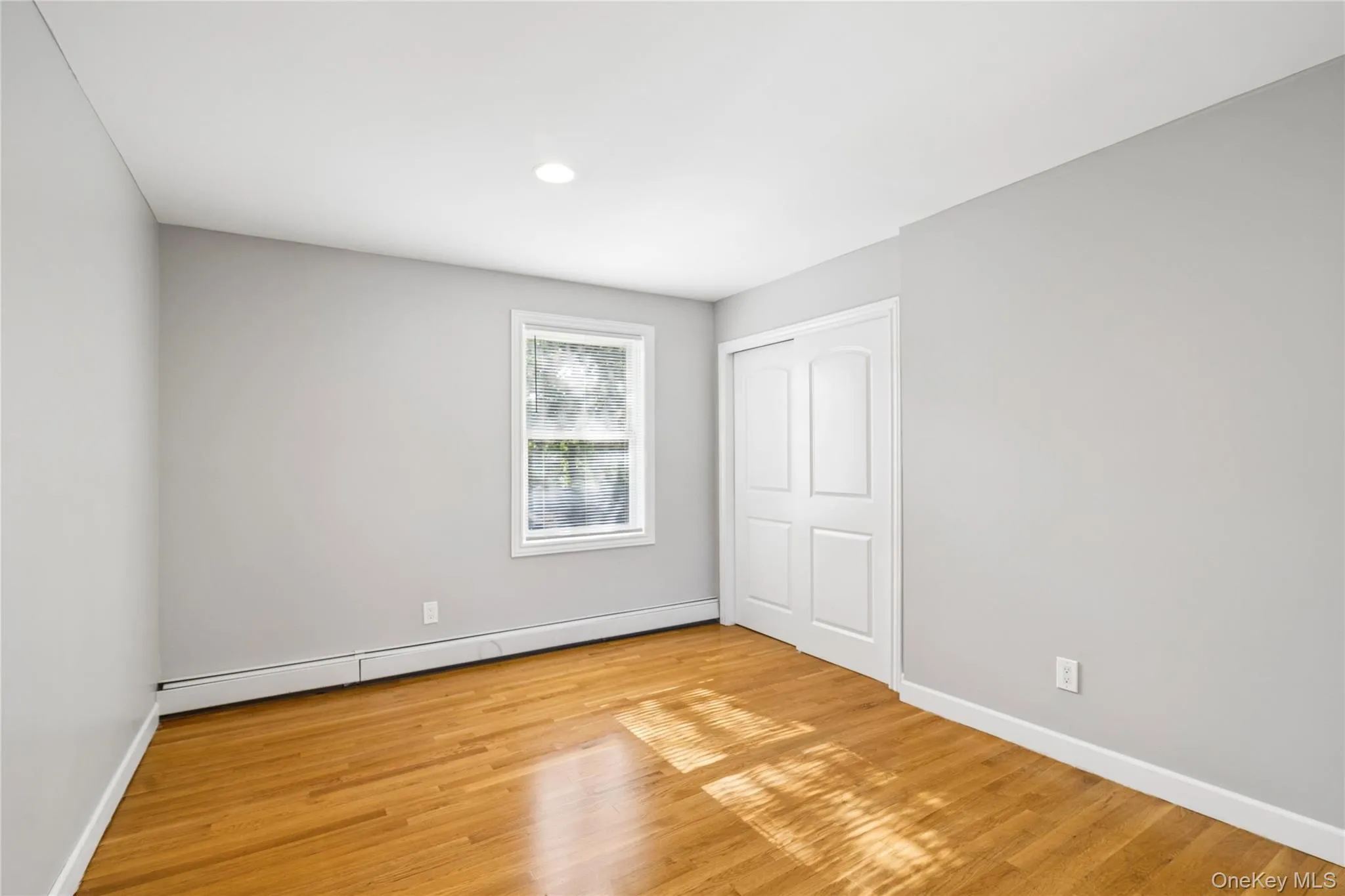 44 Ridgedale Avenue, Brookhaven, NY, 3 Bedrooms Bedrooms, 6 Rooms Rooms,2 BathroomsBathrooms,Residential,For Rent,Ridgedale,0,1032629 44 Ridgedale Avenue, Brookhaven, NY, 3 Bedrooms Bedrooms, 6 Rooms Rooms,2 BathroomsBathrooms,Residential,For Rent,Ridgedale,0,1032629