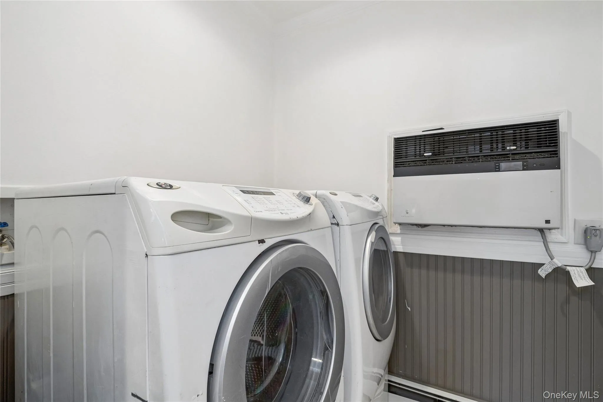 44 Ridgedale Avenue, Brookhaven, NY, 3 Bedrooms Bedrooms, 6 Rooms Rooms,2 BathroomsBathrooms,Residential,For Rent,Ridgedale,0,1032629 44 Ridgedale Avenue, Brookhaven, NY, 3 Bedrooms Bedrooms, 6 Rooms Rooms,2 BathroomsBathrooms,Residential,For Rent,Ridgedale,0,1032629