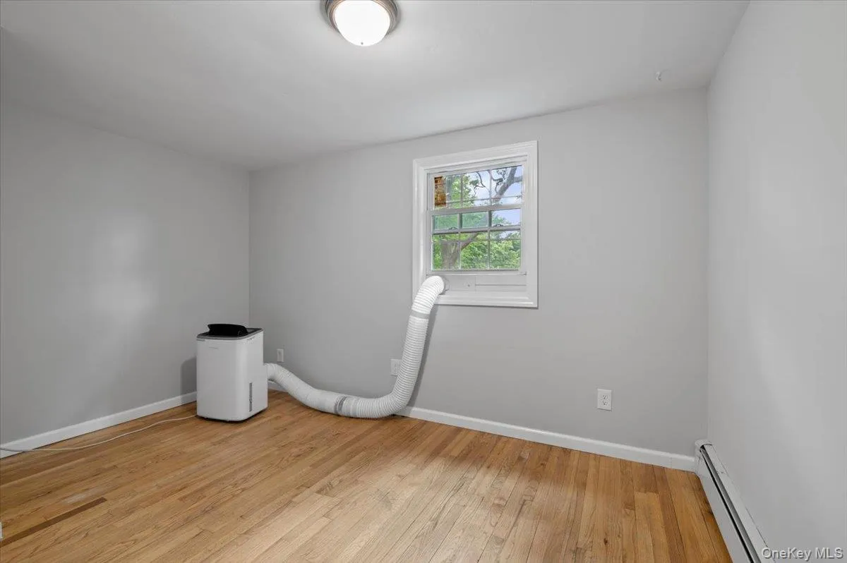 1241 Connetquot Avenue, Islip, NY, 5 Bedrooms Bedrooms, 8 Rooms Rooms,2 BathroomsBathrooms,Residential,For Rent,Connetquot,0,1032632 1241 Connetquot Avenue, Islip, NY, 5 Bedrooms Bedrooms, 8 Rooms Rooms,2 BathroomsBathrooms,Residential,For Rent,Connetquot,0,1032632