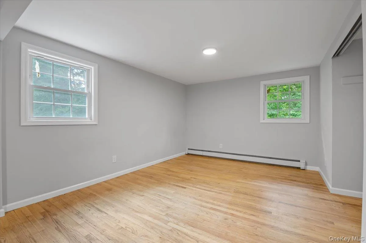 1241 Connetquot Avenue, Islip, NY, 5 Bedrooms Bedrooms, 8 Rooms Rooms,2 BathroomsBathrooms,Residential,For Rent,Connetquot,0,1032632 1241 Connetquot Avenue, Islip, NY, 5 Bedrooms Bedrooms, 8 Rooms Rooms,2 BathroomsBathrooms,Residential,For Rent,Connetquot,0,1032632
