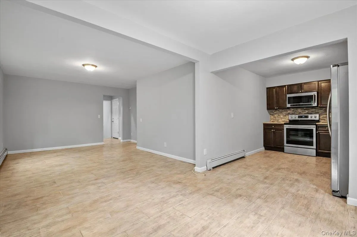 1241 Connetquot Avenue, Islip, NY, 5 Bedrooms Bedrooms, 8 Rooms Rooms,2 BathroomsBathrooms,Residential,For Rent,Connetquot,0,1032632 1241 Connetquot Avenue, Islip, NY, 5 Bedrooms Bedrooms, 8 Rooms Rooms,2 BathroomsBathrooms,Residential,For Rent,Connetquot,0,1032632
