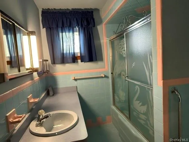 59 FARMERS Avenue, Babylon, NY, 3 Bedrooms Bedrooms, 6 Rooms Rooms,1 BathroomBathrooms,Residential,For Rent,FARMERS,0,1032633 59 FARMERS Avenue, Babylon, NY, 3 Bedrooms Bedrooms, 6 Rooms Rooms,1 BathroomBathrooms,Residential,For Rent,FARMERS,0,1032633