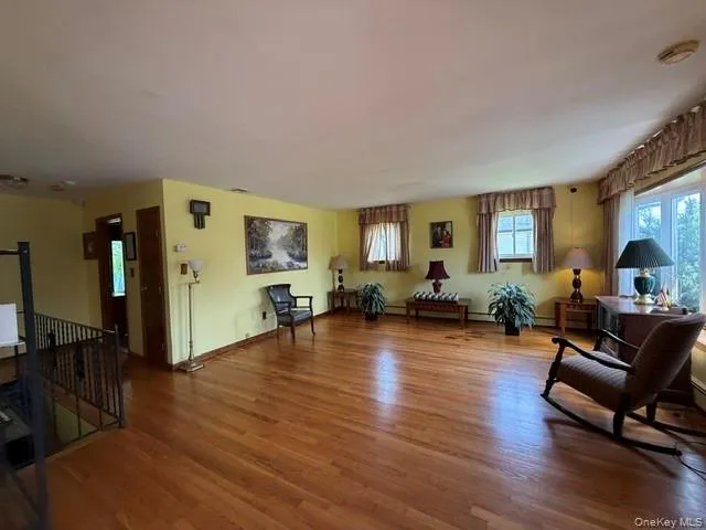 59 FARMERS Avenue, Babylon, NY, 3 Bedrooms Bedrooms, 6 Rooms Rooms,1 BathroomBathrooms,Residential,For Rent,FARMERS,0,1032633 59 FARMERS Avenue, Babylon, NY, 3 Bedrooms Bedrooms, 6 Rooms Rooms,1 BathroomBathrooms,Residential,For Rent,FARMERS,0,1032633