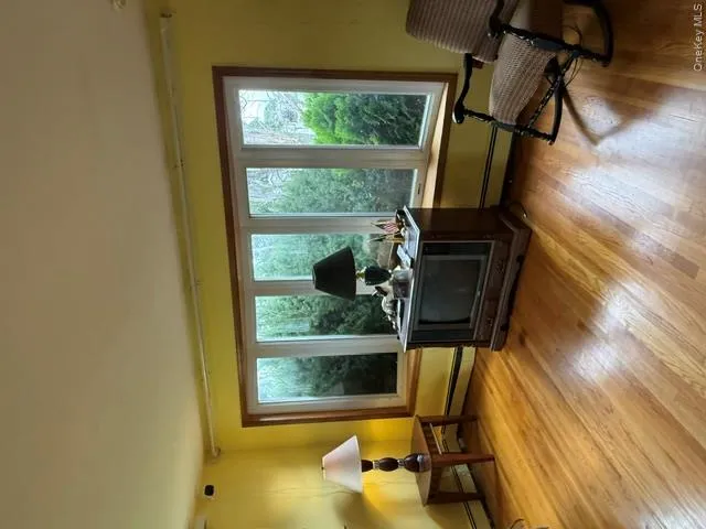 59 FARMERS Avenue, Babylon, NY, 3 Bedrooms Bedrooms, 7 Rooms Rooms,1 BathroomBathrooms,Residential,For Rent,FARMERS,0,1032633 59 FARMERS Avenue, Babylon, NY, 3 Bedrooms Bedrooms, 7 Rooms Rooms,1 BathroomBathrooms,Residential,For Rent,FARMERS,0,1032633