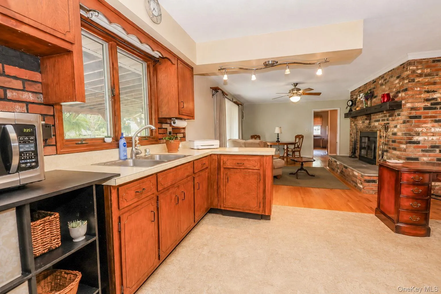 2 Schrempp Lane, Shawangunk, NY, 3 Bedrooms Bedrooms, 7 Rooms Rooms,3 BathroomsBathrooms,Residential,For Rent,Schrempp,0,1032637 2 Schrempp Lane, Shawangunk, NY, 3 Bedrooms Bedrooms, 7 Rooms Rooms,3 BathroomsBathrooms,Residential,For Rent,Schrempp,0,1032637
