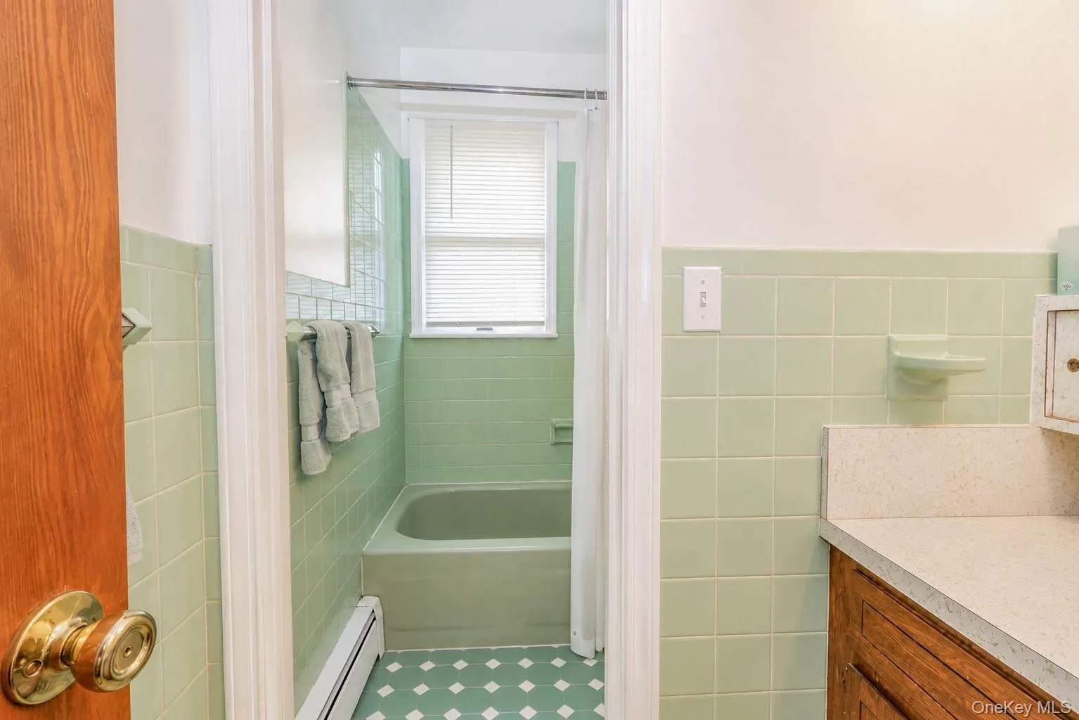 2 Schrempp Lane, Shawangunk, NY, 3 Bedrooms Bedrooms, 7 Rooms Rooms,3 BathroomsBathrooms,Residential,For Rent,Schrempp,0,1032637 2 Schrempp Lane, Shawangunk, NY, 3 Bedrooms Bedrooms, 7 Rooms Rooms,3 BathroomsBathrooms,Residential,For Rent,Schrempp,0,1032637