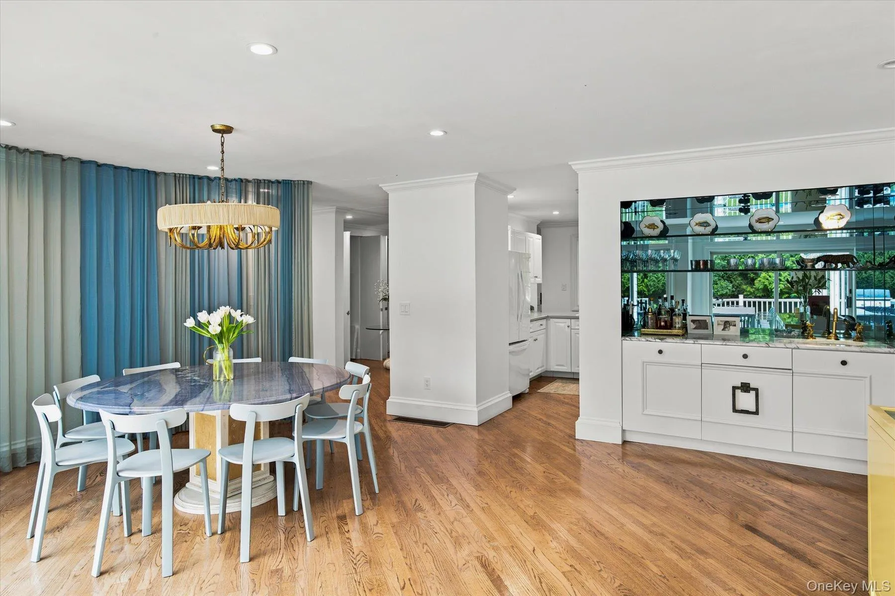 129 Oneck Lane, Southampton, NY, 4 Bedrooms Bedrooms, 8 Rooms Rooms,4 BathroomsBathrooms,Residential,For Rent,Oneck,0,1032639 129 Oneck Lane, Southampton, NY, 4 Bedrooms Bedrooms, 8 Rooms Rooms,4 BathroomsBathrooms,Residential,For Rent,Oneck,0,1032639