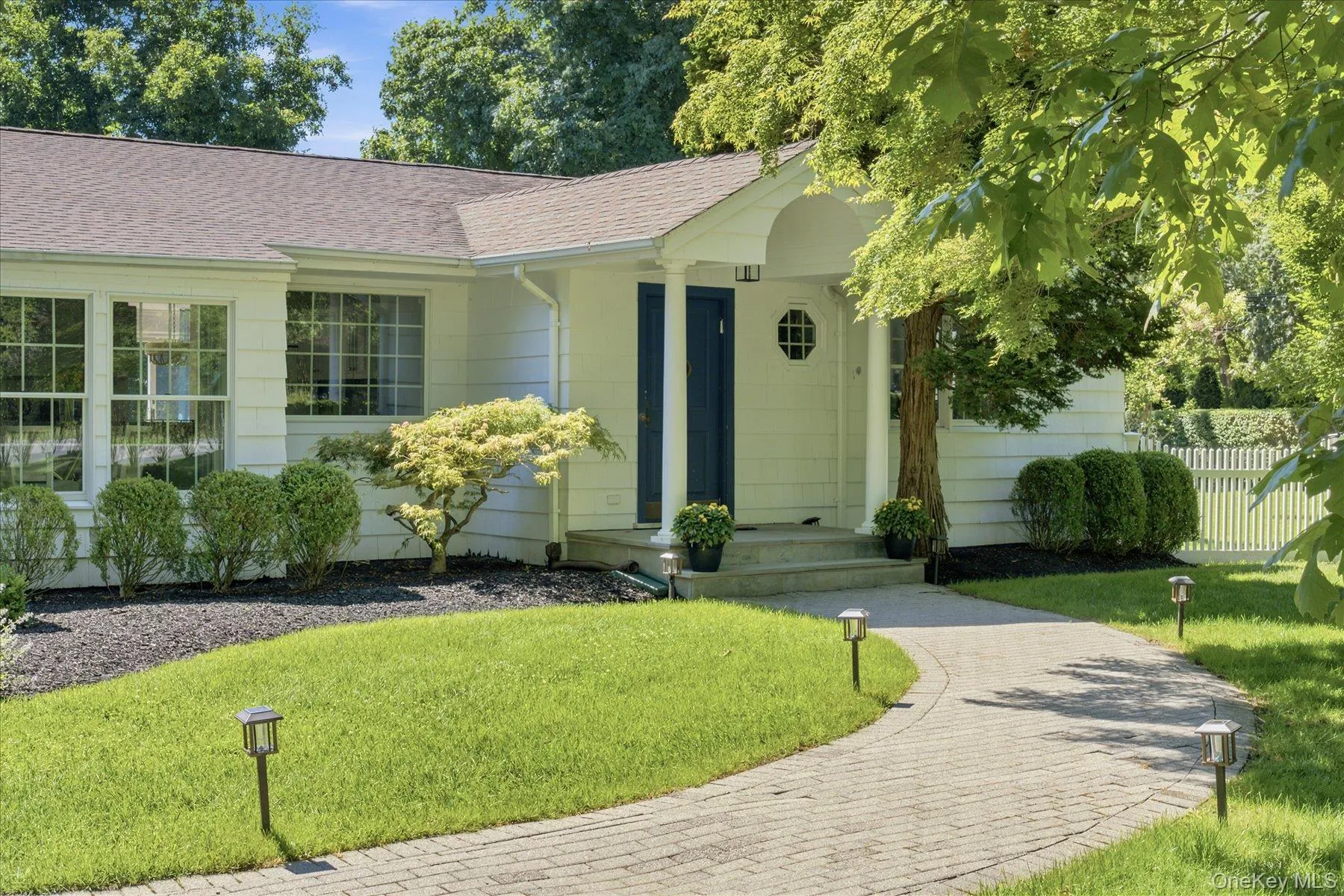 129 Oneck Lane, Southampton, NY, 4 Bedrooms Bedrooms, 8 Rooms Rooms,4 BathroomsBathrooms,Residential,For Rent,Oneck,0,1032639 129 Oneck Lane, Southampton, NY, 4 Bedrooms Bedrooms, 8 Rooms Rooms,4 BathroomsBathrooms,Residential,For Rent,Oneck,0,1032639