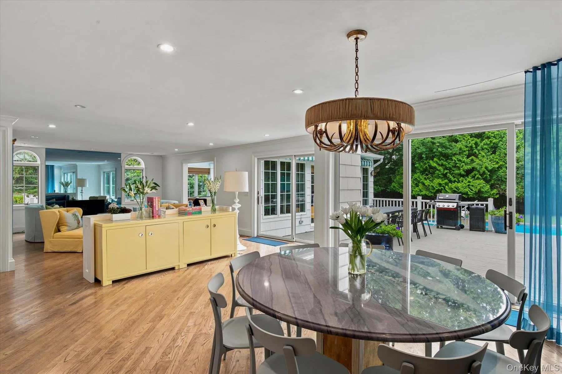 129 Oneck Lane, Southampton, NY, 4 Bedrooms Bedrooms, 8 Rooms Rooms,4 BathroomsBathrooms,Residential,For Rent,Oneck,0,1032639 129 Oneck Lane, Southampton, NY, 4 Bedrooms Bedrooms, 8 Rooms Rooms,4 BathroomsBathrooms,Residential,For Rent,Oneck,0,1032639
