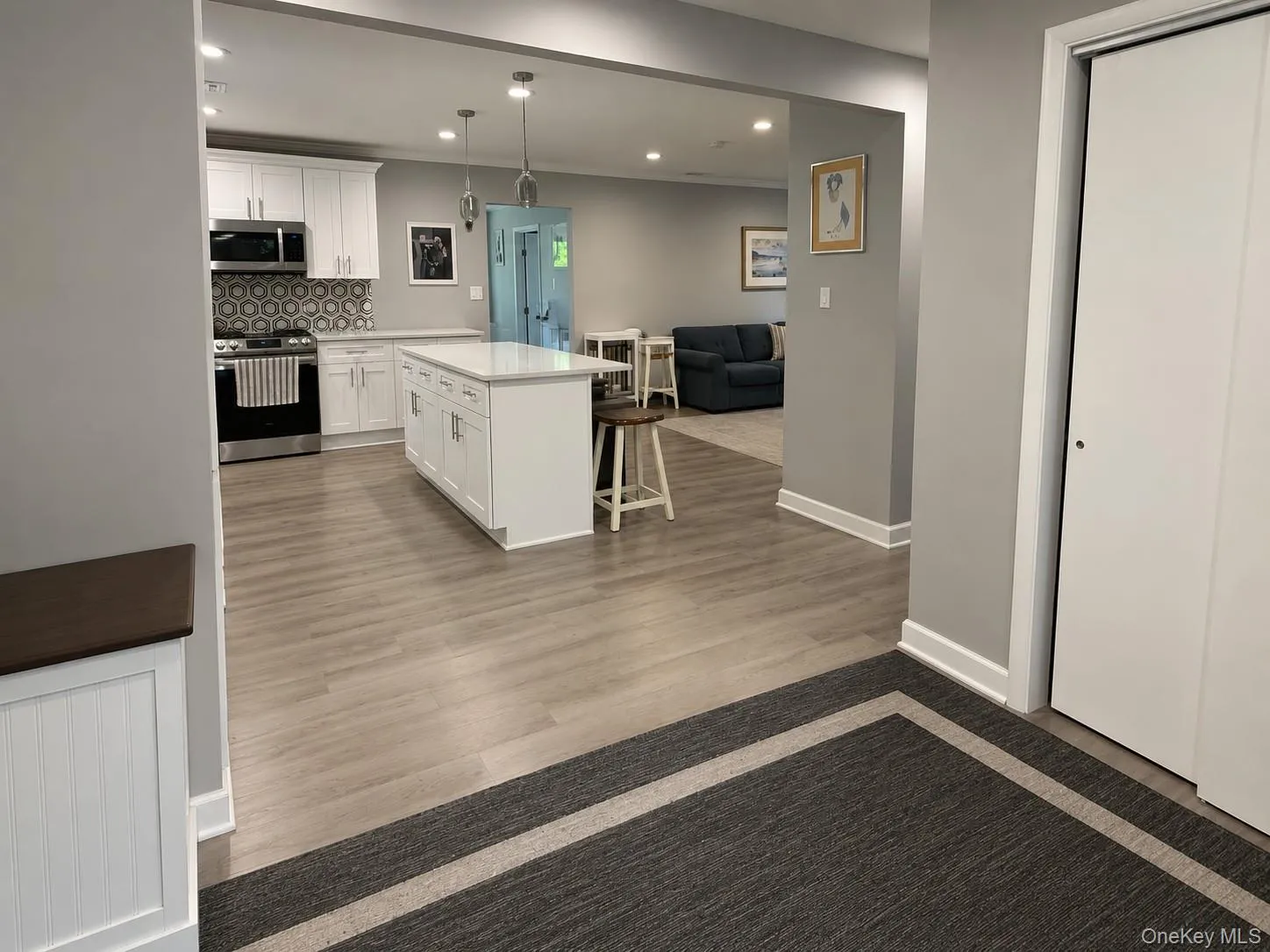 7 Lake Drive, Brookhaven, NY, 5 Bedrooms Bedrooms, 10 Rooms Rooms,2 BathroomsBathrooms,Residential,For Rent,Lake,0,1032641 7 Lake Drive, Brookhaven, NY, 5 Bedrooms Bedrooms, 10 Rooms Rooms,2 BathroomsBathrooms,Residential,For Rent,Lake,0,1032641