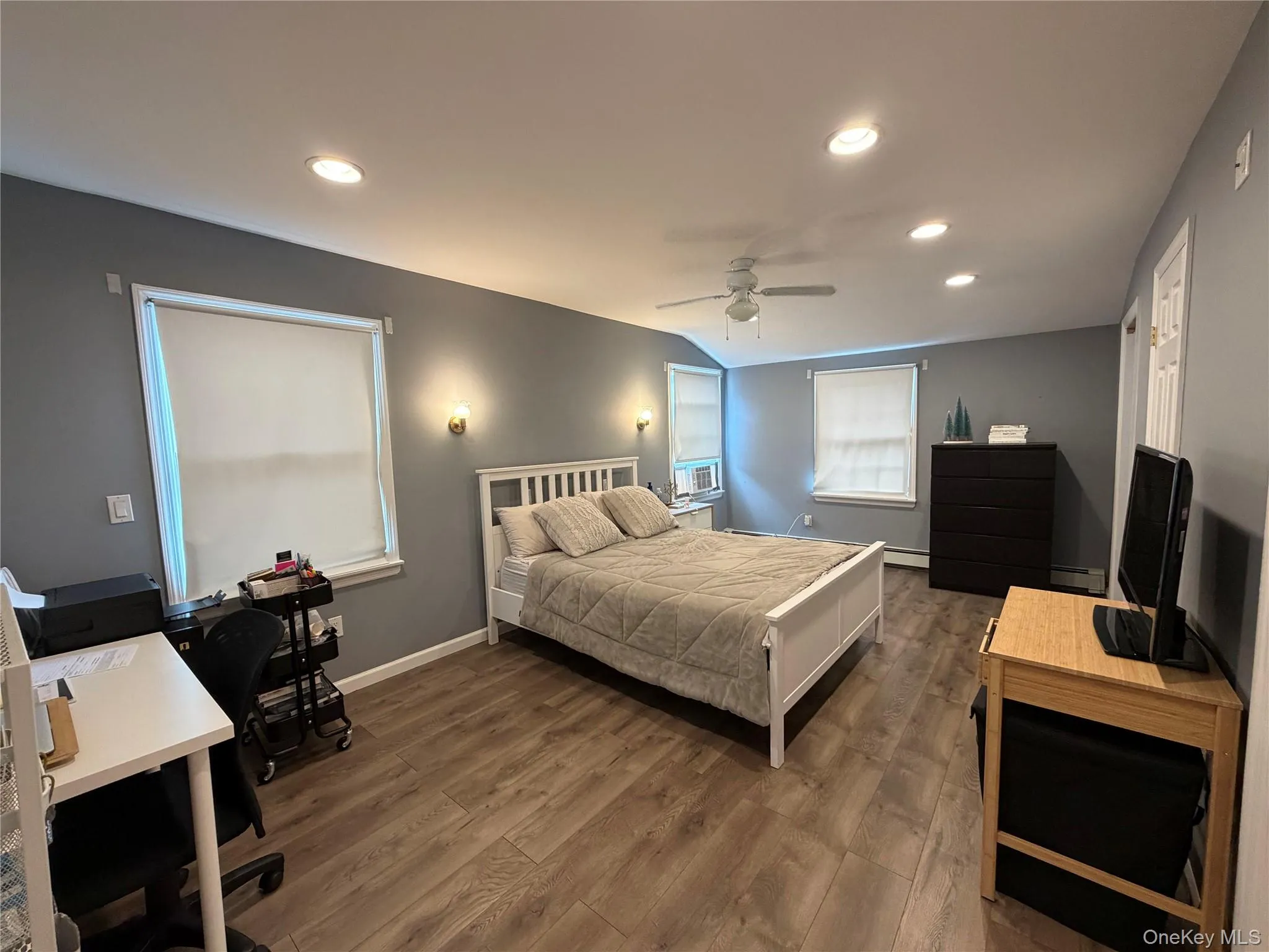 11 Mara Road, Huntington, NY, 1 Bedroom Bedrooms, 2 Rooms Rooms,1 BathroomBathrooms,Residential Lease,For Rent,Mara,0,1032646 11 Mara Road, Huntington, NY, 1 Bedroom Bedrooms, 2 Rooms Rooms,1 BathroomBathrooms,Residential Lease,For Rent,Mara,0,1032646