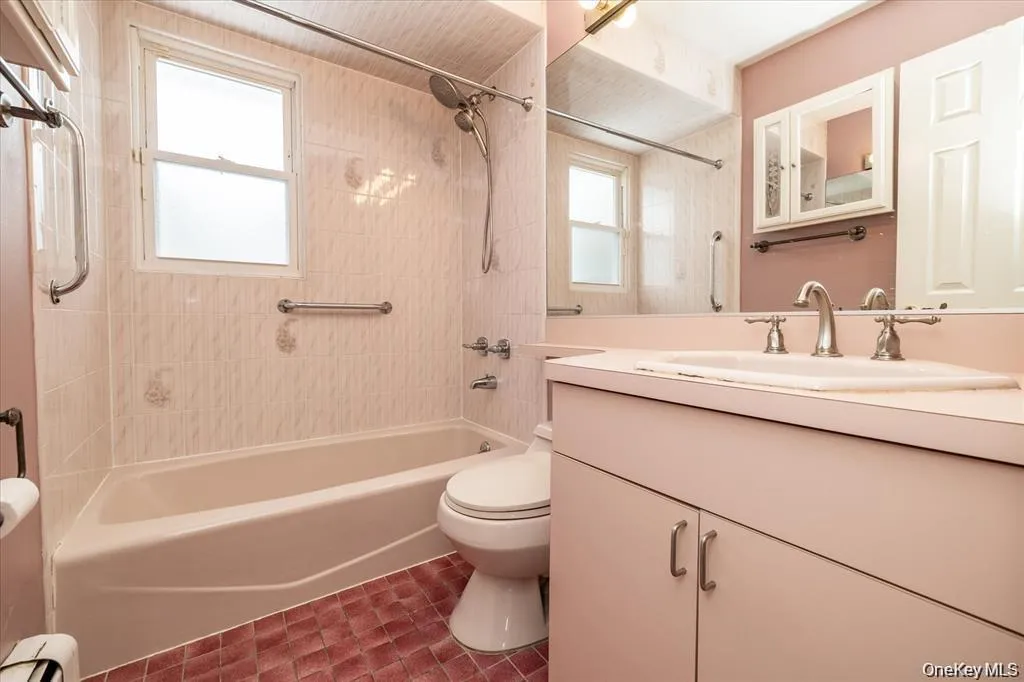 Nevada 159 Nevada St, Oyster Bay, NY, 3 Bedrooms Bedrooms, 7 Rooms Rooms,2 BathroomsBathrooms,Residential Lease,For Rent,159 Nevada St,0,1032649 Nevada 159 Nevada St, Oyster Bay, NY, 3 Bedrooms Bedrooms, 7 Rooms Rooms,2 BathroomsBathrooms,Residential Lease,For Rent,159 Nevada St,0,1032649