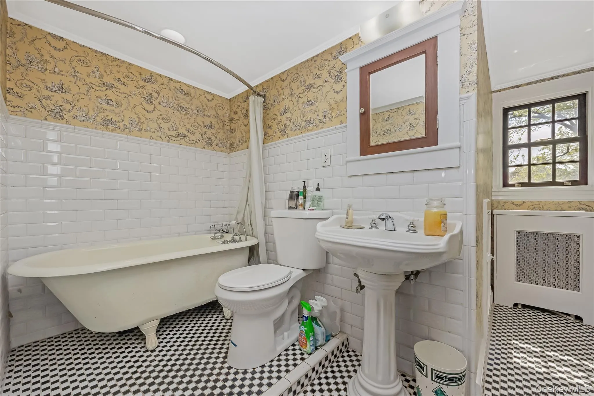 80-45 Grenfell Street, New York, NY, 6 Bedrooms Bedrooms, 12 Rooms Rooms,3 BathroomsBathrooms,Residential,For Rent,Grenfell,0,1032650 80-45 Grenfell Street, New York, NY, 6 Bedrooms Bedrooms, 12 Rooms Rooms,3 BathroomsBathrooms,Residential,For Rent,Grenfell,0,1032650