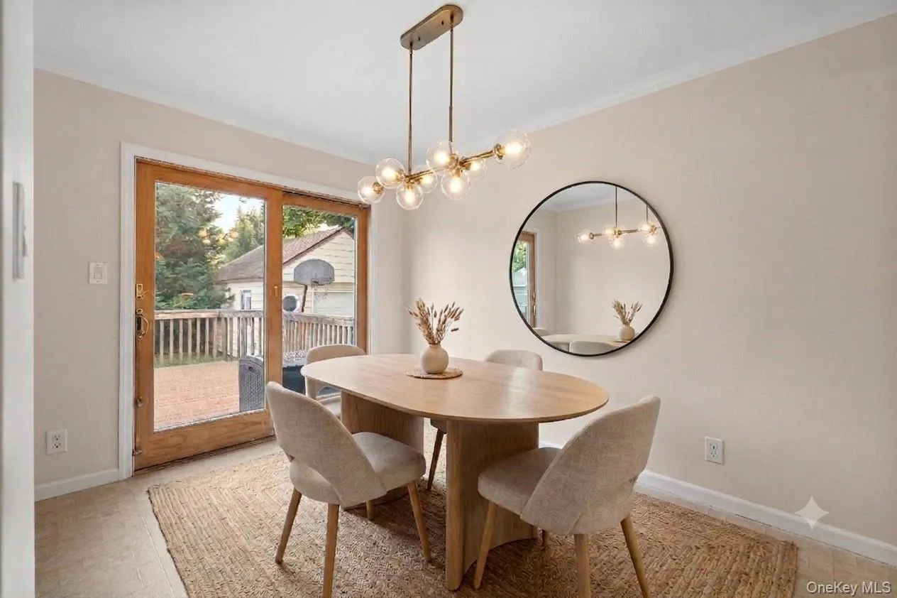 Dining area - AI Virtual Staging. Dining area - AI Virtual Staging.