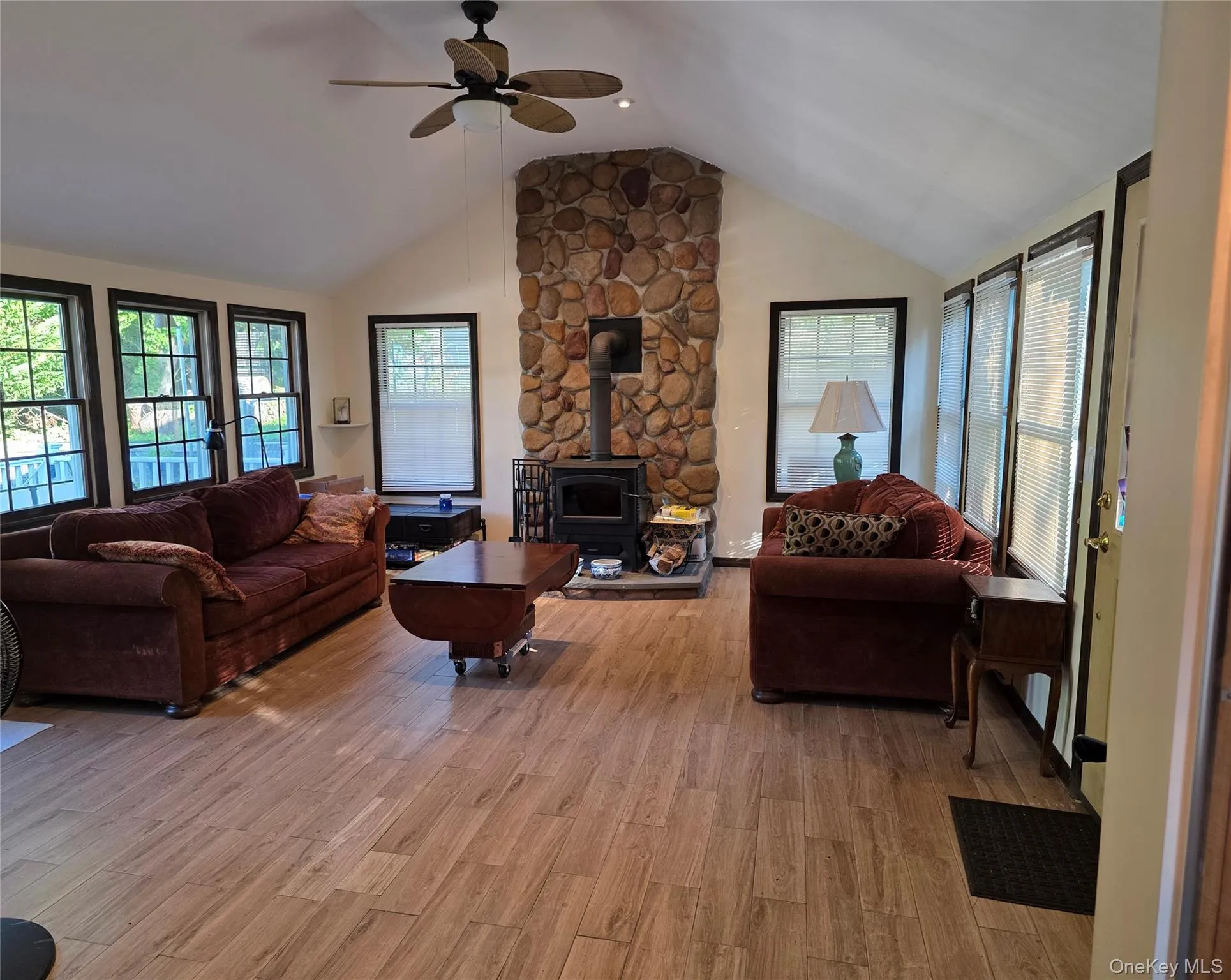 51 Aloma Road, Brookhaven, NY, 2 Bedrooms Bedrooms, 5 Rooms Rooms,1 BathroomBathrooms,Residential,For Rent,Aloma,0,1032667 51 Aloma Road, Brookhaven, NY, 2 Bedrooms Bedrooms, 5 Rooms Rooms,1 BathroomBathrooms,Residential,For Rent,Aloma,0,1032667