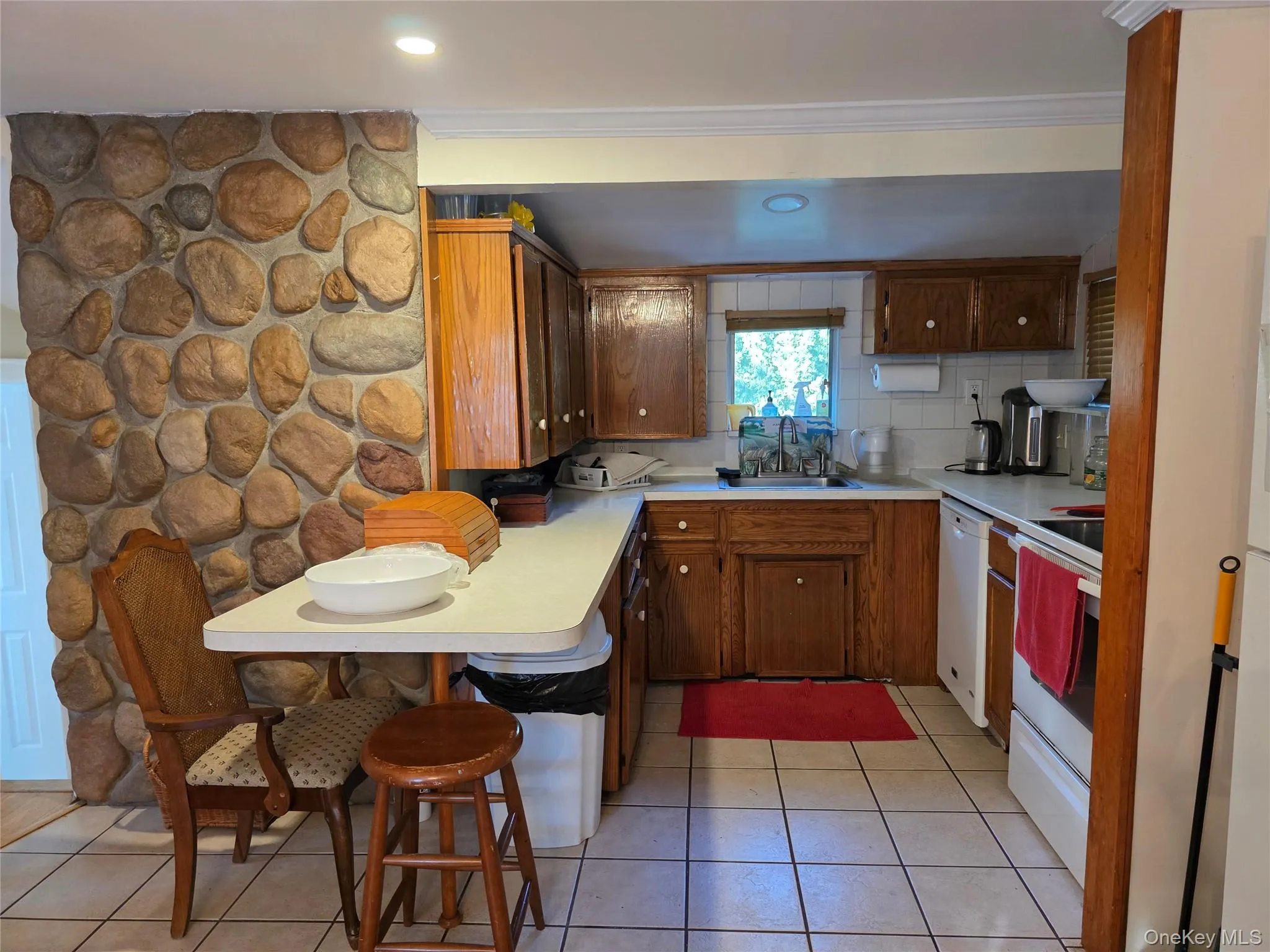 51 Aloma Road, Brookhaven, NY, 2 Bedrooms Bedrooms, 5 Rooms Rooms,1 BathroomBathrooms,Residential,For Rent,Aloma,0,1032667 51 Aloma Road, Brookhaven, NY, 2 Bedrooms Bedrooms, 5 Rooms Rooms,1 BathroomBathrooms,Residential,For Rent,Aloma,0,1032667