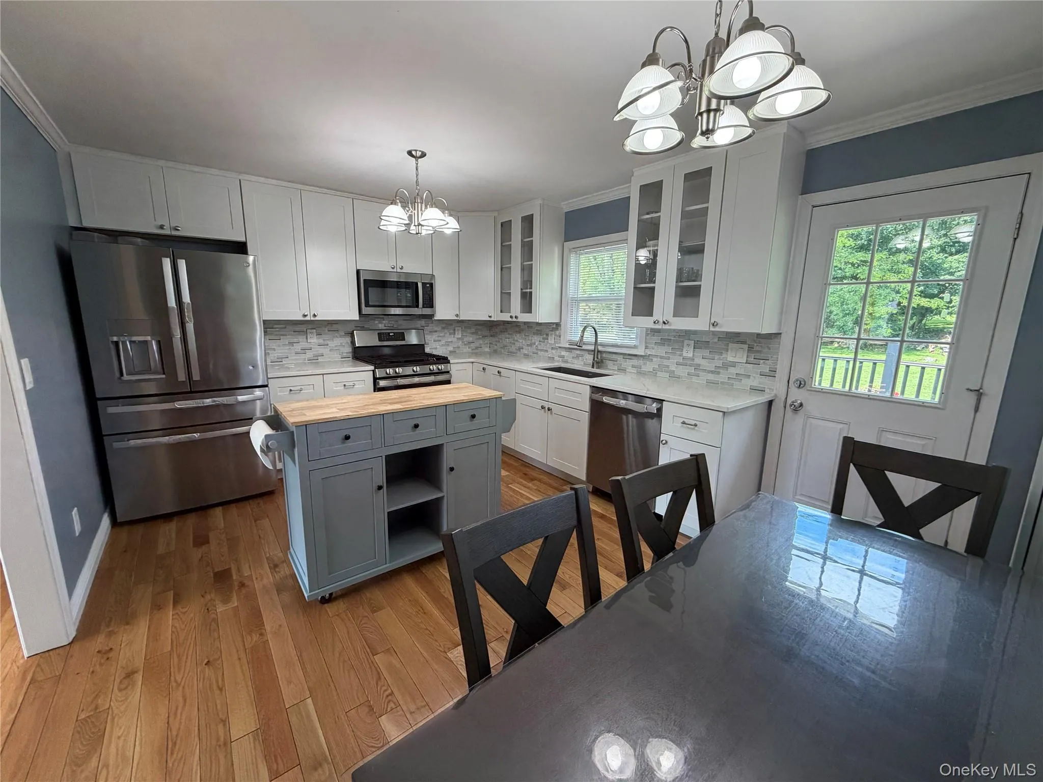 17 Hunter Street, Woodbury, NY, 3 Bedrooms Bedrooms, 8 Rooms Rooms,1 BathroomBathrooms,Residential,For Rent,Hunter,0,1032668 17 Hunter Street, Woodbury, NY, 3 Bedrooms Bedrooms, 8 Rooms Rooms,1 BathroomBathrooms,Residential,For Rent,Hunter,0,1032668