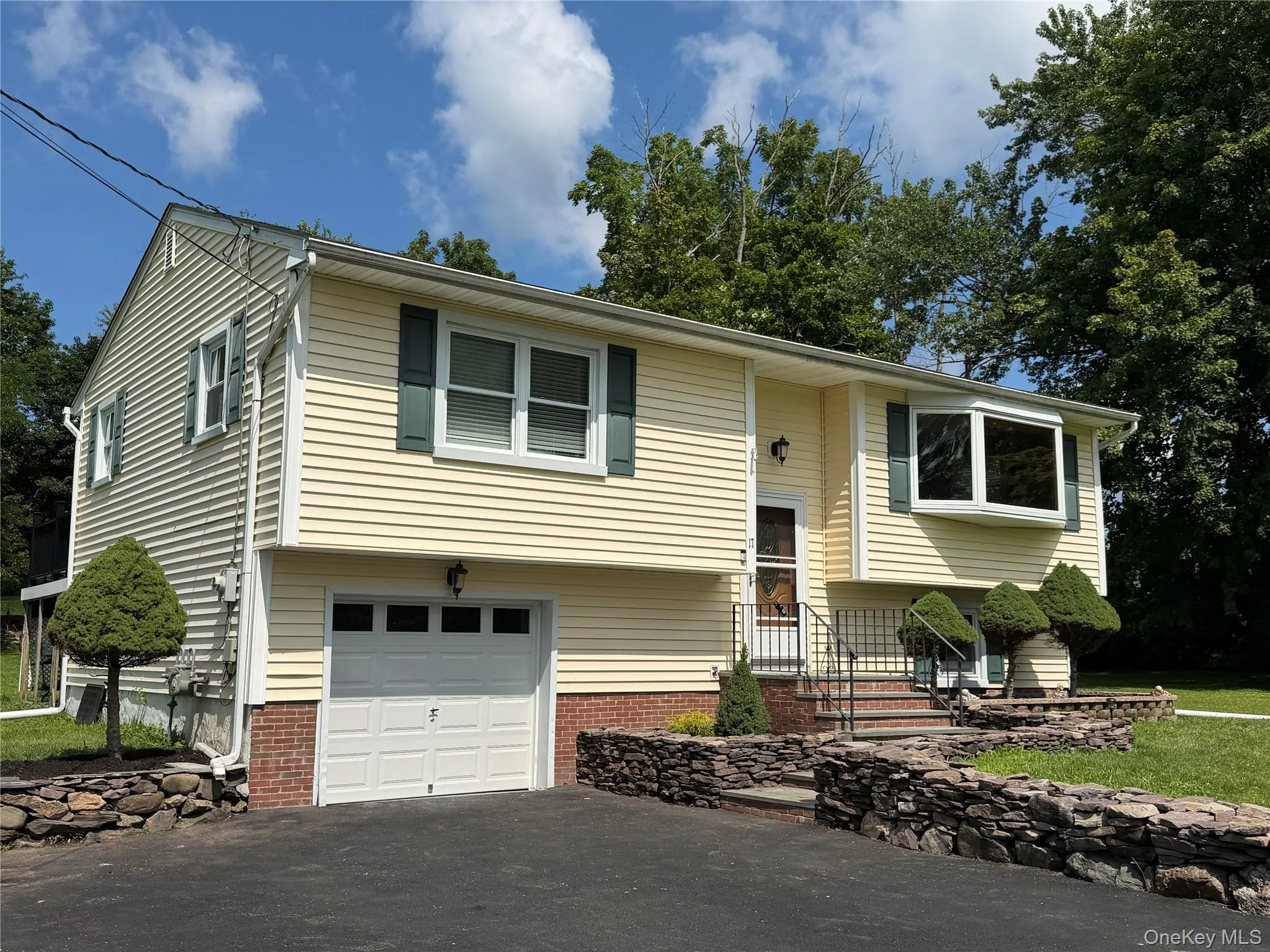 17 Hunter Street, Woodbury, NY, 3 Bedrooms Bedrooms, 8 Rooms Rooms,1 BathroomBathrooms,Residential,For Rent,Hunter,0,1032668 17 Hunter Street, Woodbury, NY, 3 Bedrooms Bedrooms, 8 Rooms Rooms,1 BathroomBathrooms,Residential,For Rent,Hunter,0,1032668