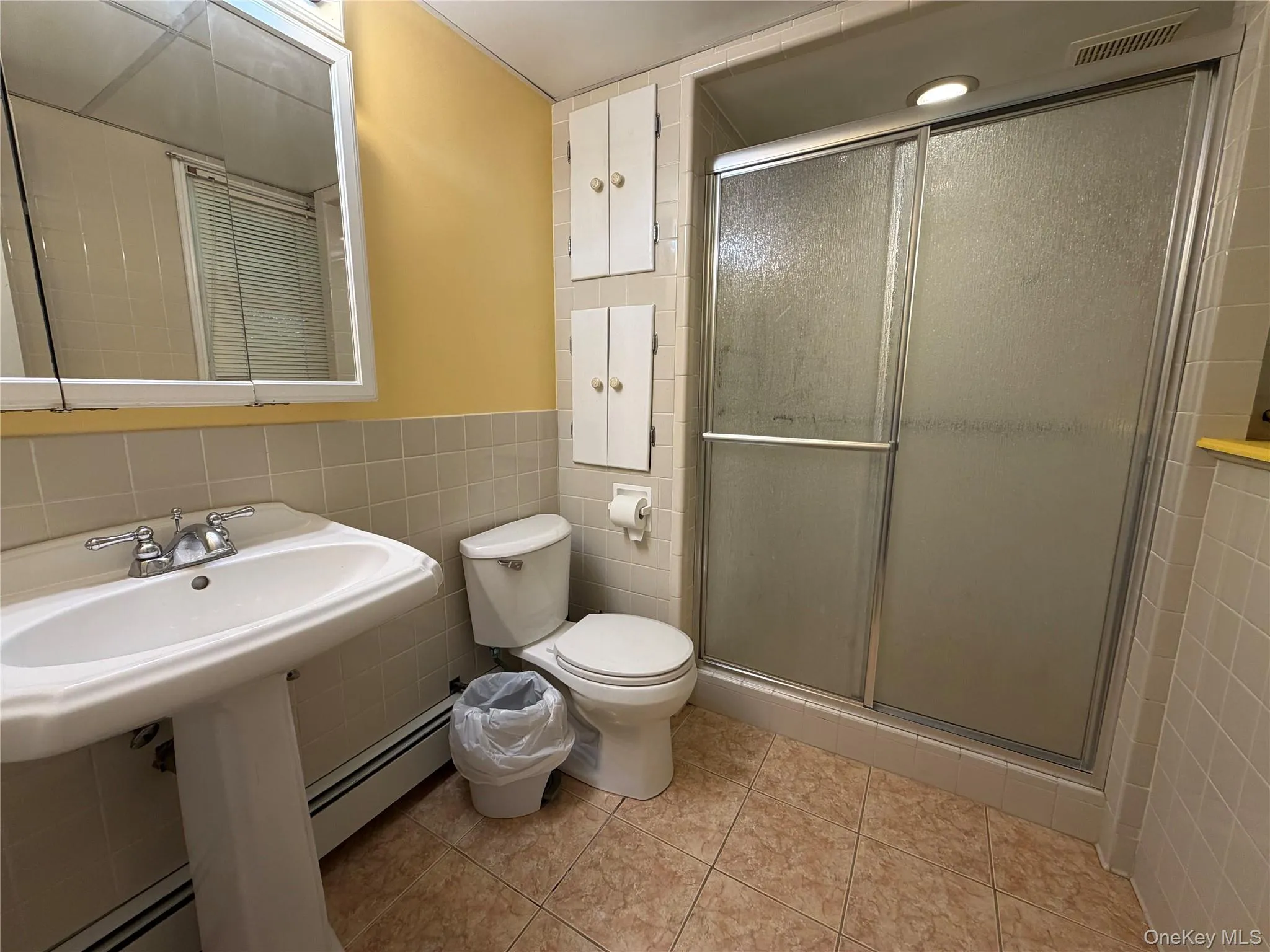 17 Hunter Street, Woodbury, NY, 3 Bedrooms Bedrooms, 8 Rooms Rooms,1 BathroomBathrooms,Residential,For Rent,Hunter,0,1032668 17 Hunter Street, Woodbury, NY, 3 Bedrooms Bedrooms, 8 Rooms Rooms,1 BathroomBathrooms,Residential,For Rent,Hunter,0,1032668