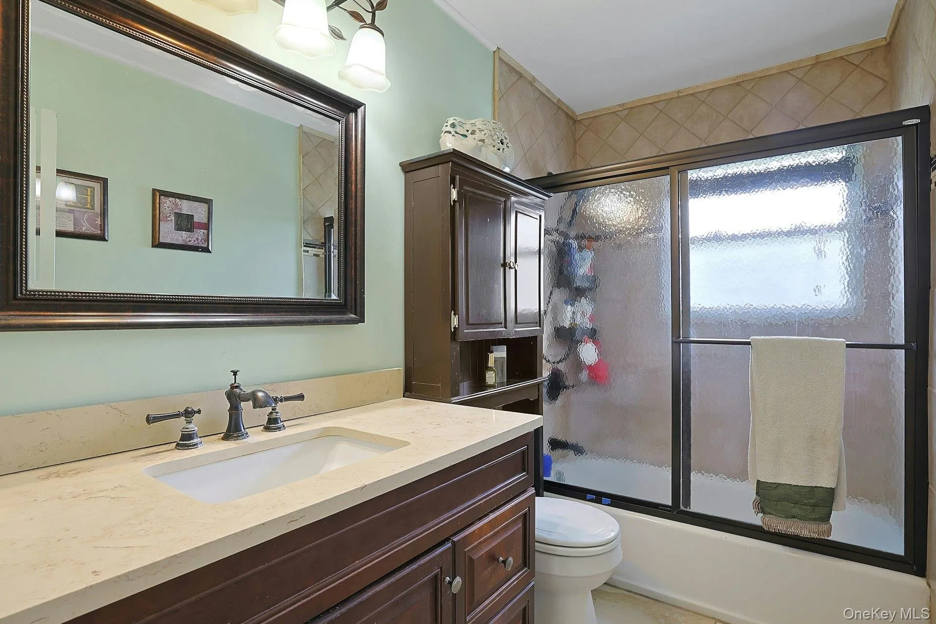 60 East Road, Orangetown, NY, 4 Bedrooms Bedrooms, 8 Rooms Rooms,2 BathroomsBathrooms,Residential,For Rent,East,0,1032669 60 East Road, Orangetown, NY, 4 Bedrooms Bedrooms, 8 Rooms Rooms,2 BathroomsBathrooms,Residential,For Rent,East,0,1032669