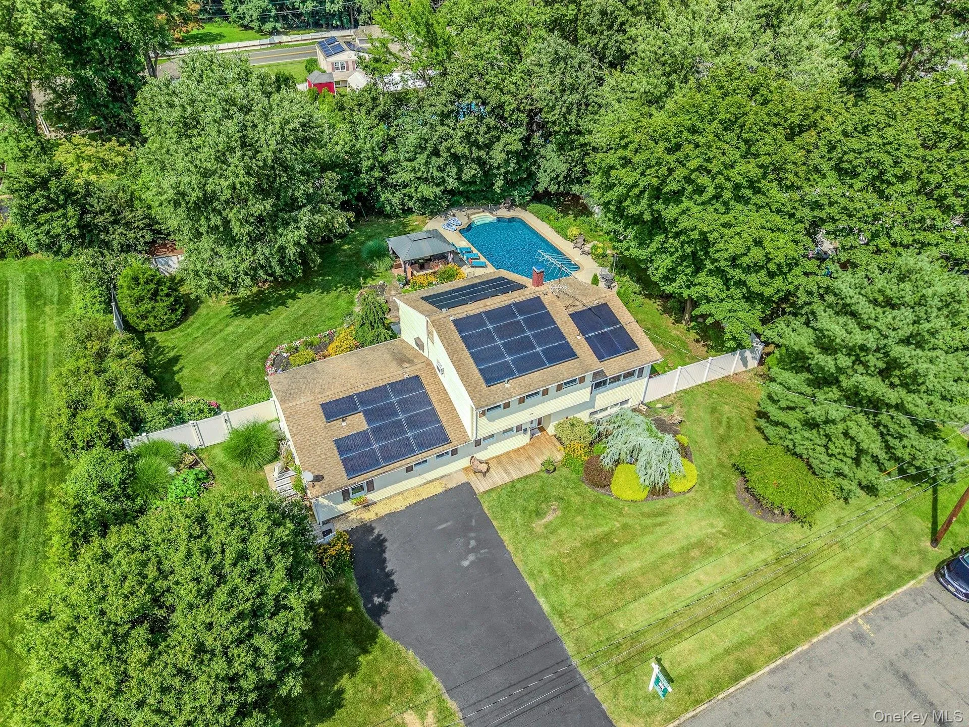60 East Road, Orangetown, NY, 4 Bedrooms Bedrooms, 8 Rooms Rooms,2 BathroomsBathrooms,Residential,For Rent,East,0,1032669 60 East Road, Orangetown, NY, 4 Bedrooms Bedrooms, 8 Rooms Rooms,2 BathroomsBathrooms,Residential,For Rent,East,0,1032669