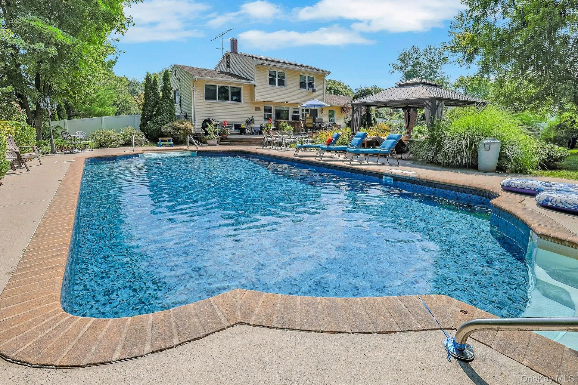 60 East Road, Orangetown, NY, 4 Bedrooms Bedrooms, 8 Rooms Rooms,2 BathroomsBathrooms,Residential,For Rent,East,0,1032669 60 East Road, Orangetown, NY, 4 Bedrooms Bedrooms, 8 Rooms Rooms,2 BathroomsBathrooms,Residential,For Rent,East,0,1032669