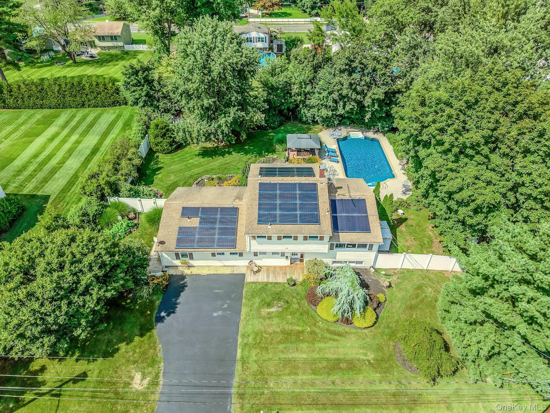 60 East Road, Orangetown, NY, 4 Bedrooms Bedrooms, 8 Rooms Rooms,2 BathroomsBathrooms,Residential,For Rent,East,0,1032669 60 East Road, Orangetown, NY, 4 Bedrooms Bedrooms, 8 Rooms Rooms,2 BathroomsBathrooms,Residential,For Rent,East,0,1032669