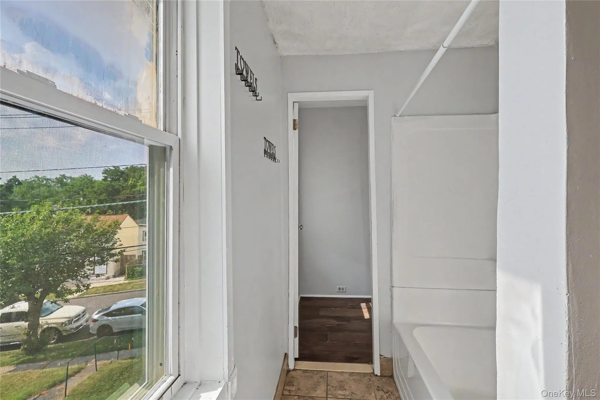 39 Spruce St, Poughkeepsie, NY, 4 Bedrooms Bedrooms, 8 Rooms Rooms,2 BathroomsBathrooms,Residential Lease,For Rent,Spruce St,0,1032672 39 Spruce St, Poughkeepsie, NY, 4 Bedrooms Bedrooms, 8 Rooms Rooms,2 BathroomsBathrooms,Residential Lease,For Rent,Spruce St,0,1032672