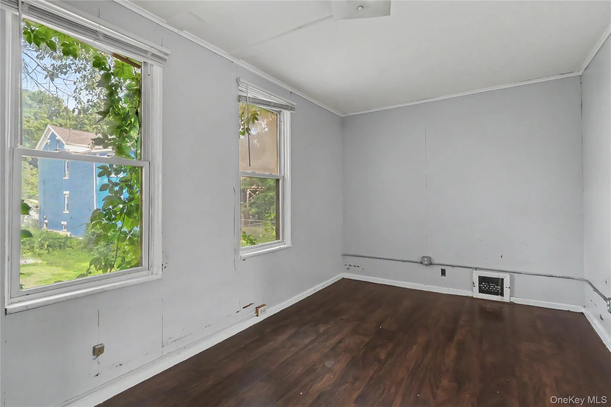 39 Spruce St, Poughkeepsie, NY, 4 Bedrooms Bedrooms, 8 Rooms Rooms,2 BathroomsBathrooms,Residential Lease,For Rent,Spruce St,0,1032672 39 Spruce St, Poughkeepsie, NY, 4 Bedrooms Bedrooms, 8 Rooms Rooms,2 BathroomsBathrooms,Residential Lease,For Rent,Spruce St,0,1032672