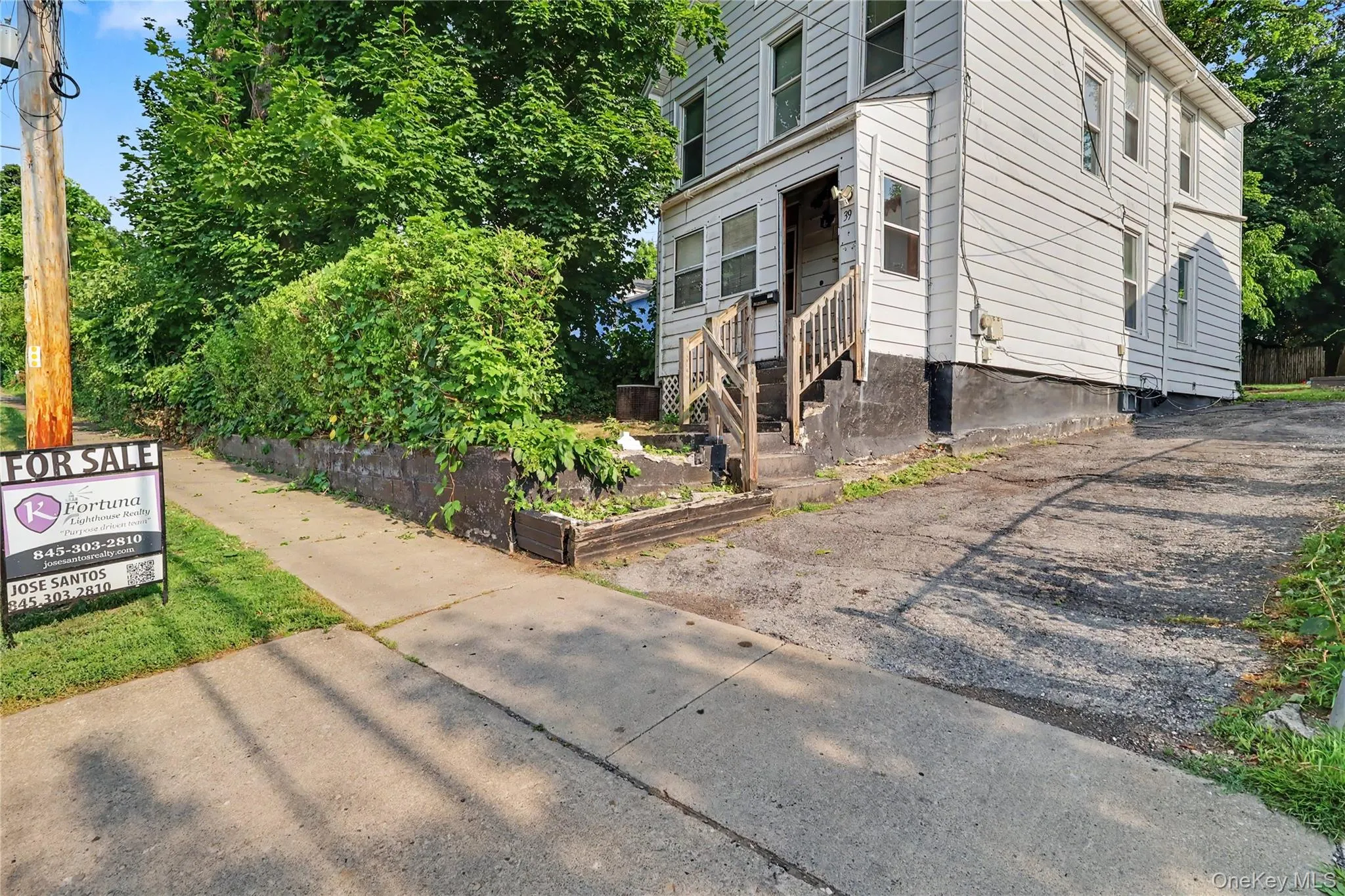 39 Spruce St, Poughkeepsie, NY, 4 Bedrooms Bedrooms, 8 Rooms Rooms,2 BathroomsBathrooms,Residential Lease,For Rent,Spruce St,0,1032672 39 Spruce St, Poughkeepsie, NY, 4 Bedrooms Bedrooms, 8 Rooms Rooms,2 BathroomsBathrooms,Residential Lease,For Rent,Spruce St,0,1032672