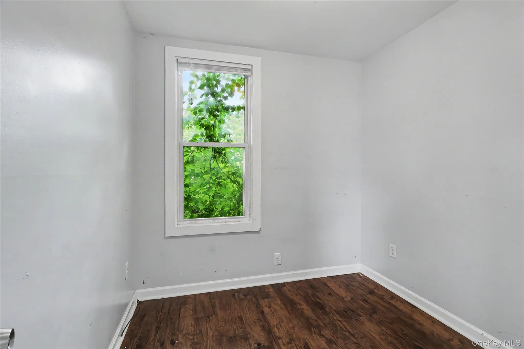 39 Spruce St, Poughkeepsie, NY, 4 Bedrooms Bedrooms, 8 Rooms Rooms,2 BathroomsBathrooms,Residential Lease,For Rent,Spruce St,0,1032672 39 Spruce St, Poughkeepsie, NY, 4 Bedrooms Bedrooms, 8 Rooms Rooms,2 BathroomsBathrooms,Residential Lease,For Rent,Spruce St,0,1032672