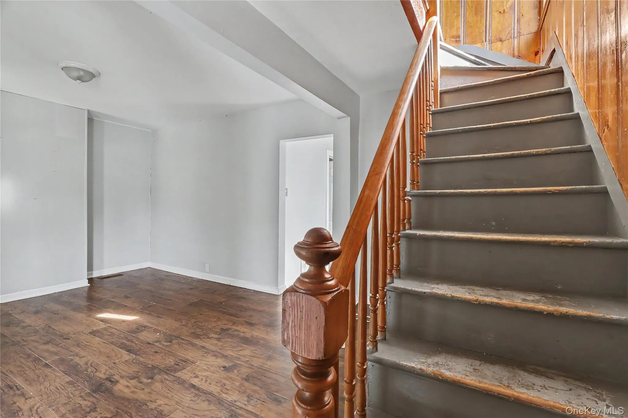 39 Spruce St, Poughkeepsie, NY, 4 Bedrooms Bedrooms, 8 Rooms Rooms,2 BathroomsBathrooms,Residential Lease,For Rent,Spruce St,0,1032672 39 Spruce St, Poughkeepsie, NY, 4 Bedrooms Bedrooms, 8 Rooms Rooms,2 BathroomsBathrooms,Residential Lease,For Rent,Spruce St,0,1032672