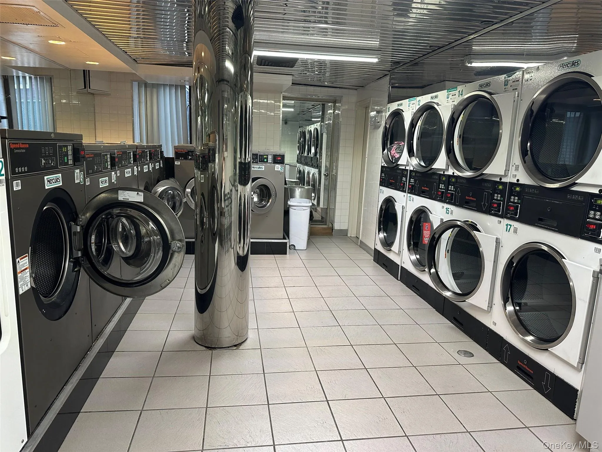 8710 51st Avenue, New York, NY, 1 Bedroom Bedrooms, 4 Rooms Rooms,1 BathroomBathrooms,Residential,For Rent,51st,0,1032676 8710 51st Avenue, New York, NY, 1 Bedroom Bedrooms, 4 Rooms Rooms,1 BathroomBathrooms,Residential,For Rent,51st,0,1032676