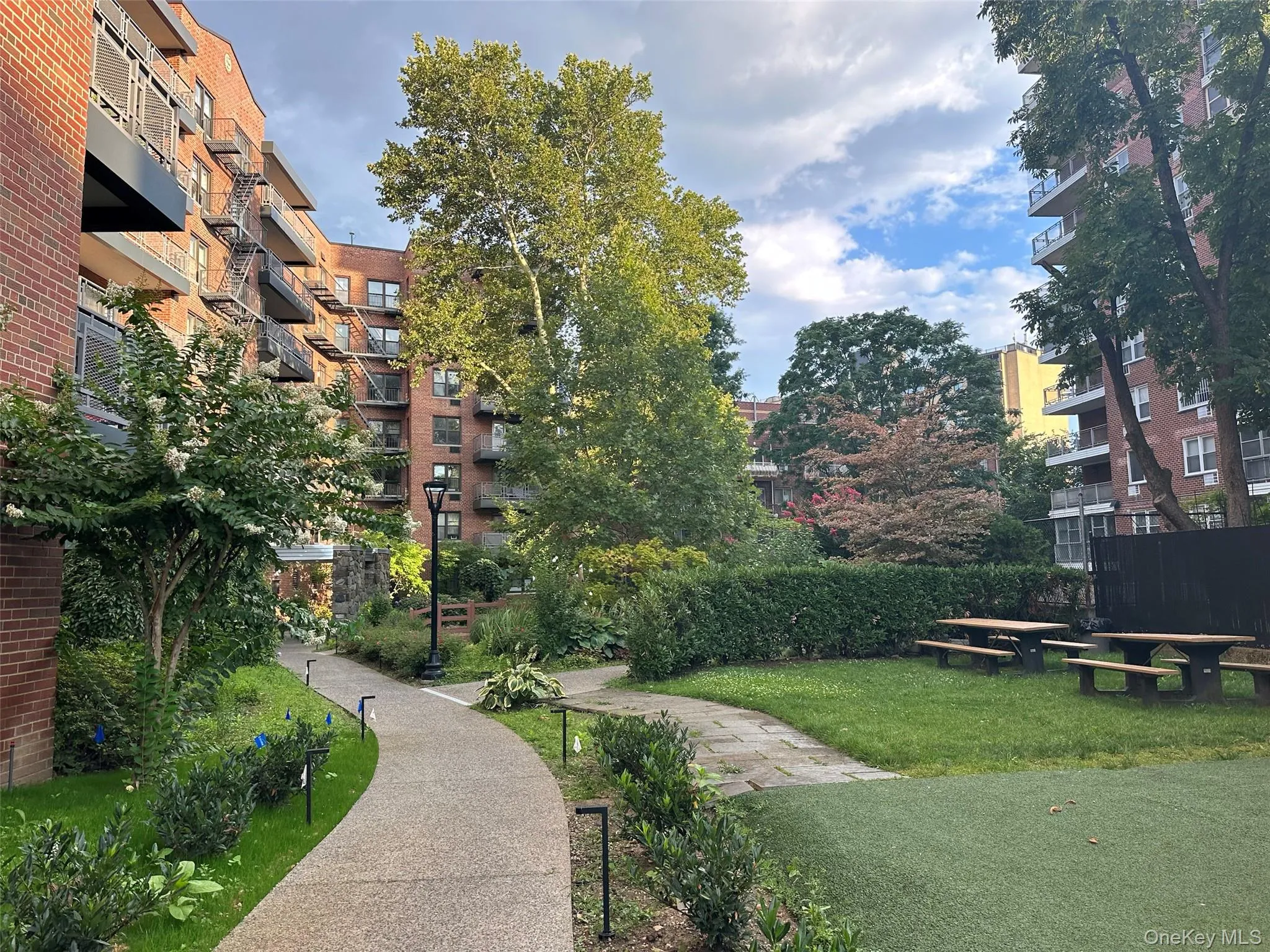 8710 51st Avenue, New York, NY, 1 Bedroom Bedrooms, 4 Rooms Rooms,1 BathroomBathrooms,Residential,For Rent,51st,0,1032676 8710 51st Avenue, New York, NY, 1 Bedroom Bedrooms, 4 Rooms Rooms,1 BathroomBathrooms,Residential,For Rent,51st,0,1032676