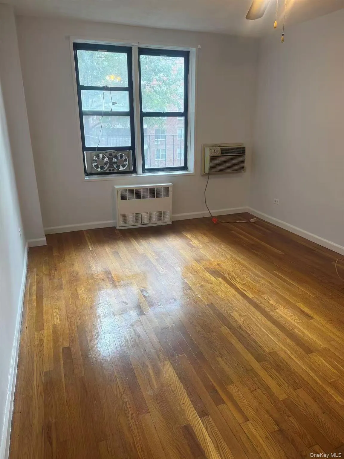 8710 51st Avenue, New York, NY, 1 Bedroom Bedrooms, 4 Rooms Rooms,1 BathroomBathrooms,Residential,For Rent,51st,0,1032676 8710 51st Avenue, New York, NY, 1 Bedroom Bedrooms, 4 Rooms Rooms,1 BathroomBathrooms,Residential,For Rent,51st,0,1032676