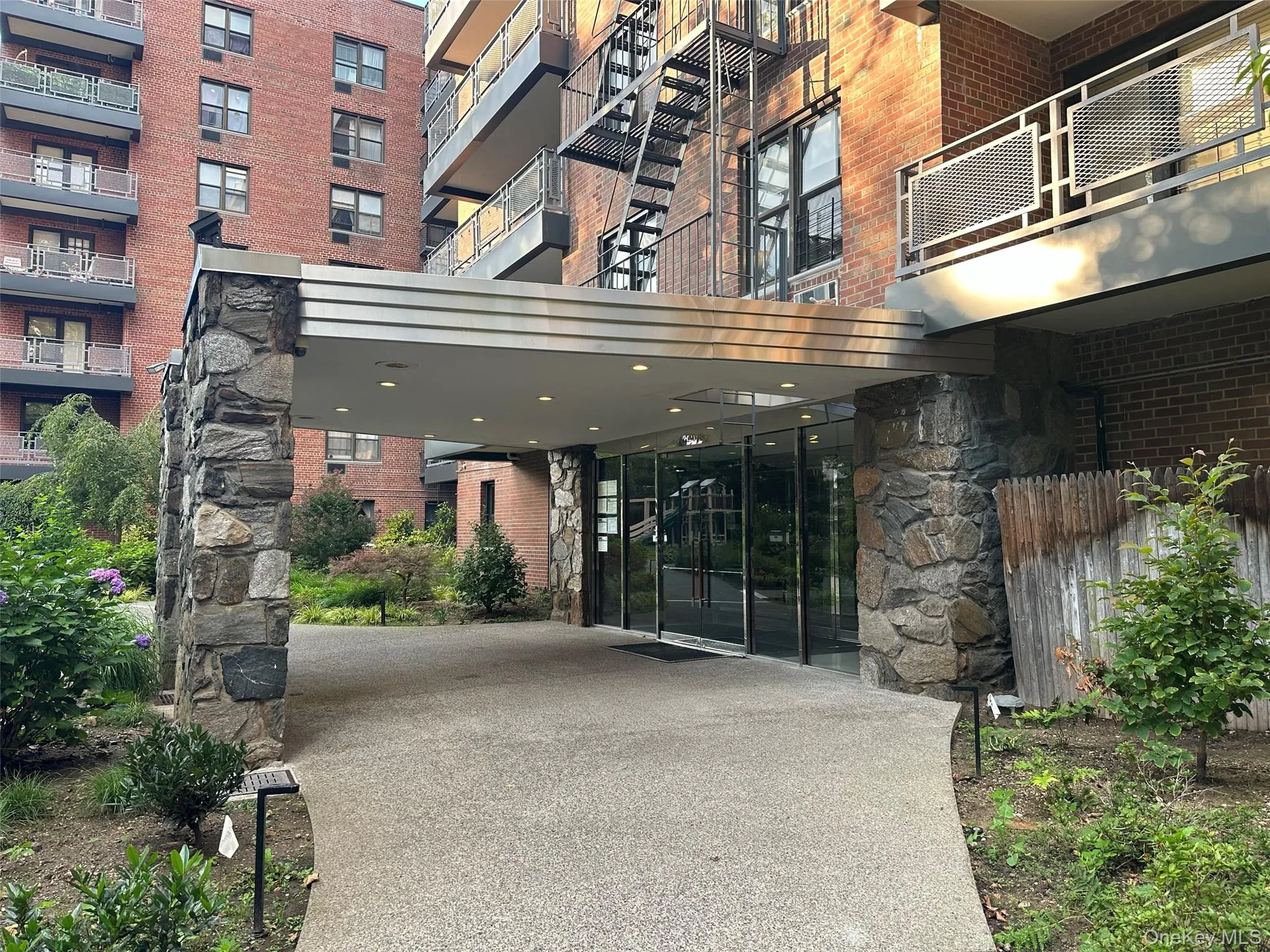 8710 51st Avenue, New York, NY, 1 Bedroom Bedrooms, 4 Rooms Rooms,1 BathroomBathrooms,Residential,For Rent,51st,0,1032676 8710 51st Avenue, New York, NY, 1 Bedroom Bedrooms, 4 Rooms Rooms,1 BathroomBathrooms,Residential,For Rent,51st,0,1032676
