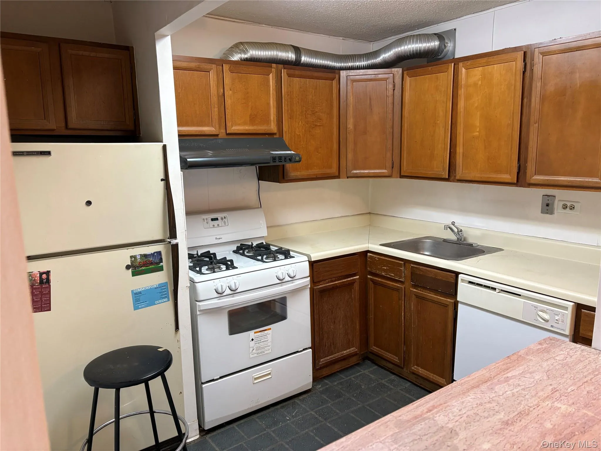 1 Bay Club Drive, New York, NY, 1 Bedroom Bedrooms, 4 Rooms Rooms,1 BathroomBathrooms,Residential Lease,For Rent,Bay Club,0,1032678 1 Bay Club Drive, New York, NY, 1 Bedroom Bedrooms, 4 Rooms Rooms,1 BathroomBathrooms,Residential Lease,For Rent,Bay Club,0,1032678