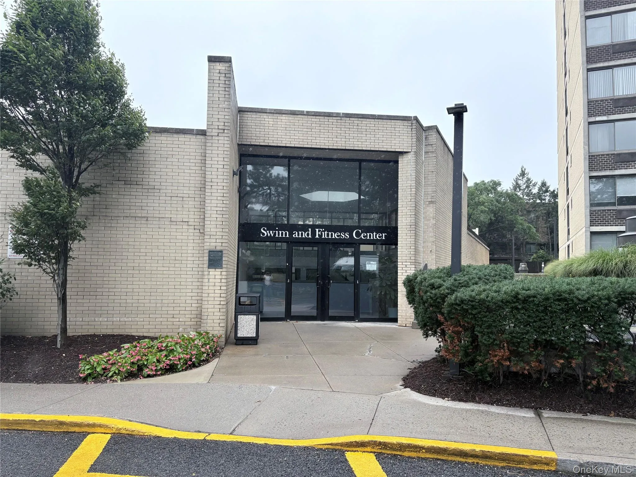 1 Bay Club Drive, New York, NY, 1 Bedroom Bedrooms, 4 Rooms Rooms,1 BathroomBathrooms,Residential Lease,For Rent,Bay Club,0,1032678 1 Bay Club Drive, New York, NY, 1 Bedroom Bedrooms, 4 Rooms Rooms,1 BathroomBathrooms,Residential Lease,For Rent,Bay Club,0,1032678