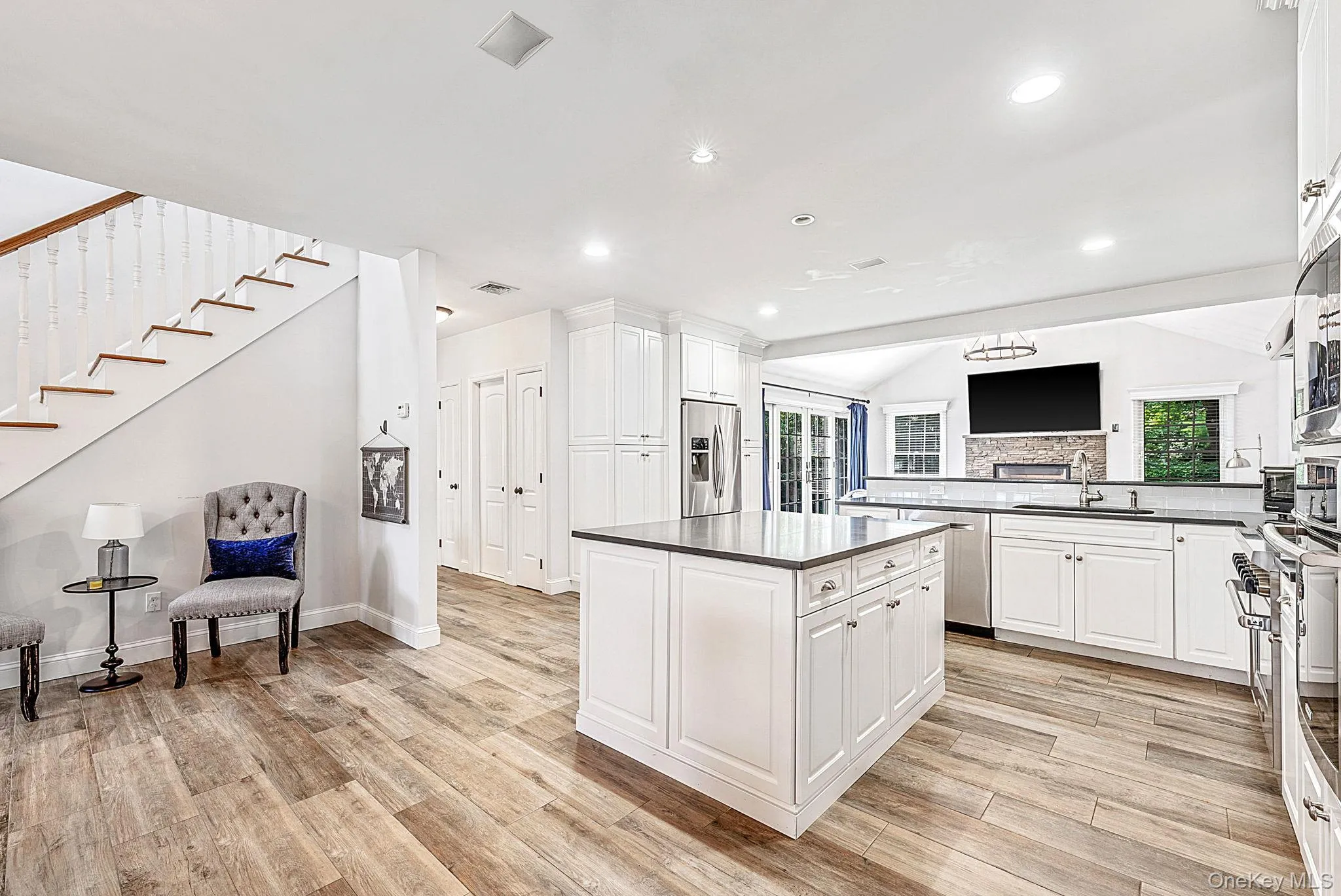 121 Bayway Avenue, Islip, NY, 4 Bedrooms Bedrooms, 9 Rooms Rooms,2 BathroomsBathrooms,Residential,For Rent,Bayway,0,1032680 121 Bayway Avenue, Islip, NY, 4 Bedrooms Bedrooms, 9 Rooms Rooms,2 BathroomsBathrooms,Residential,For Rent,Bayway,0,1032680
