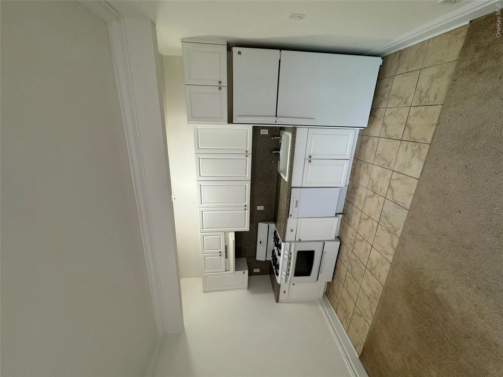 10 Wright Place, Eastchester, NY, 1 Bedroom Bedrooms, 3 Rooms Rooms,1 BathroomBathrooms,Residential Lease,For Rent,Wright,0,1032684 10 Wright Place, Eastchester, NY, 1 Bedroom Bedrooms, 3 Rooms Rooms,1 BathroomBathrooms,Residential Lease,For Rent,Wright,0,1032684