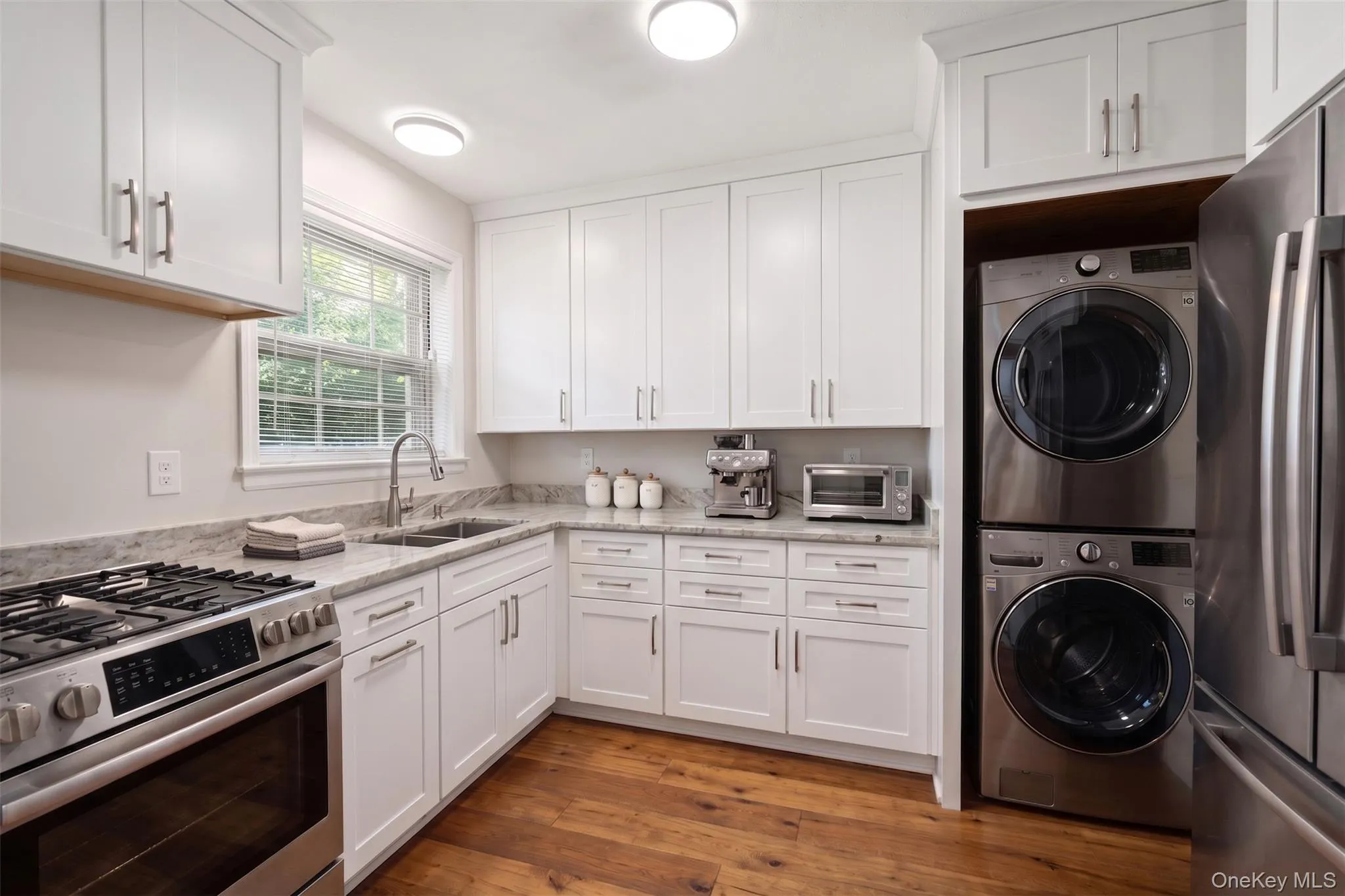 20 Lake Avenue, Eastchester, NY, 2 Bedrooms Bedrooms, 5 Rooms Rooms,1 BathroomBathrooms,Residential,For Rent,Lake,0,1032686 20 Lake Avenue, Eastchester, NY, 2 Bedrooms Bedrooms, 5 Rooms Rooms,1 BathroomBathrooms,Residential,For Rent,Lake,0,1032686