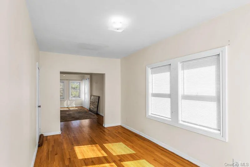 548 Broadway, Long Beach, NY, 3 Bedrooms Bedrooms, 6 Rooms Rooms,1 BathroomBathrooms,Residential,For Rent,Broadway,0,1032691 548 Broadway, Long Beach, NY, 3 Bedrooms Bedrooms, 6 Rooms Rooms,1 BathroomBathrooms,Residential,For Rent,Broadway,0,1032691