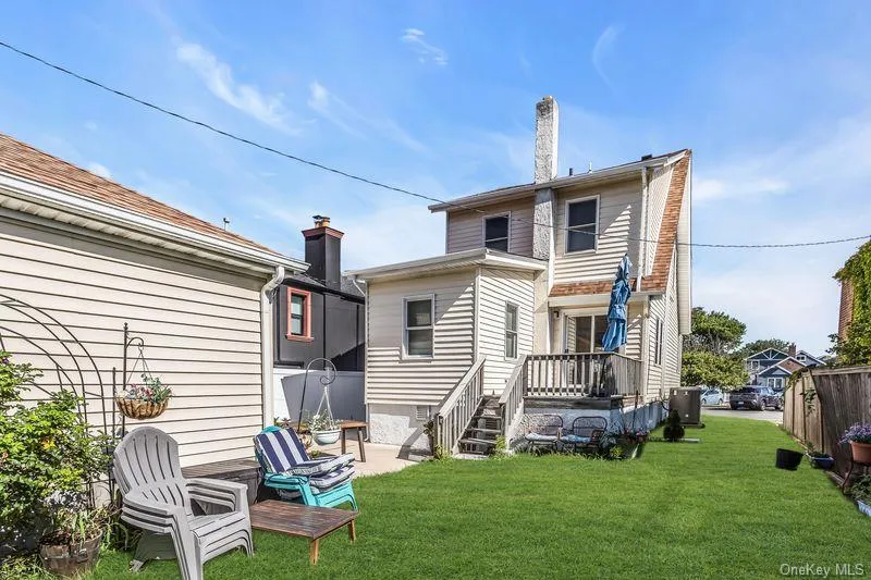 548 Broadway, Long Beach, NY, 3 Bedrooms Bedrooms, 6 Rooms Rooms,1 BathroomBathrooms,Residential,For Rent,Broadway,0,1032691 548 Broadway, Long Beach, NY, 3 Bedrooms Bedrooms, 6 Rooms Rooms,1 BathroomBathrooms,Residential,For Rent,Broadway,0,1032691
