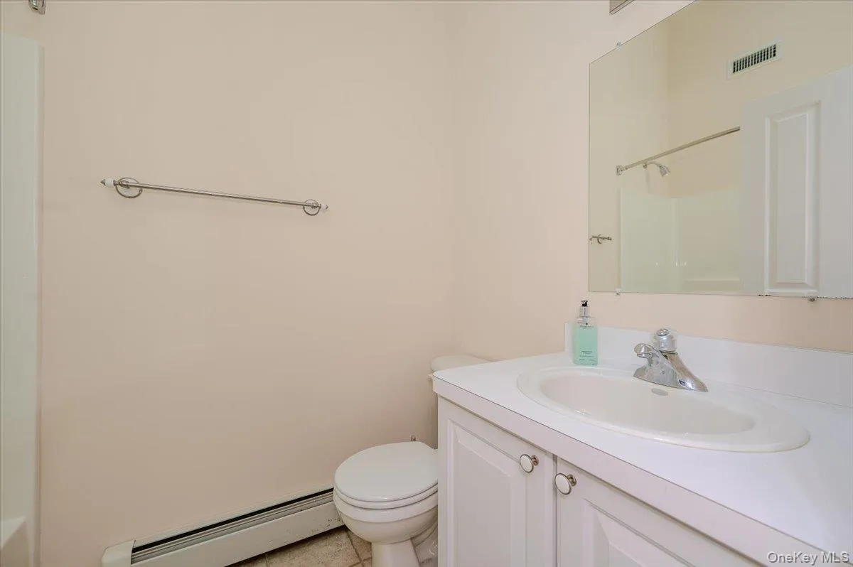 31 Carter Road, Southampton, NY, 3 Bedrooms Bedrooms, 6 Rooms Rooms,2 BathroomsBathrooms,Residential,For Rent,Carter,0,1032694 31 Carter Road, Southampton, NY, 3 Bedrooms Bedrooms, 6 Rooms Rooms,2 BathroomsBathrooms,Residential,For Rent,Carter,0,1032694