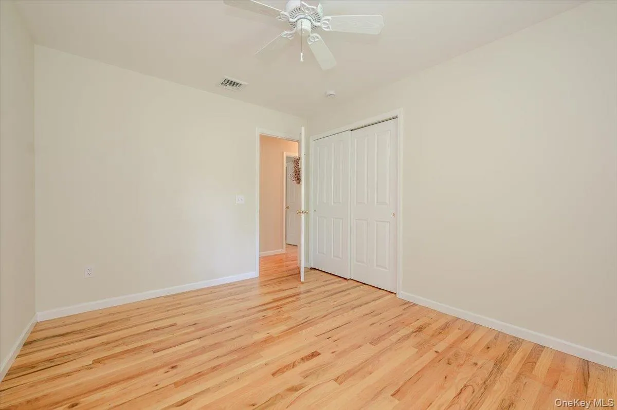 31 Carter Road, Southampton, NY, 3 Bedrooms Bedrooms, 6 Rooms Rooms,2 BathroomsBathrooms,Residential,For Rent,Carter,0,1032694 31 Carter Road, Southampton, NY, 3 Bedrooms Bedrooms, 6 Rooms Rooms,2 BathroomsBathrooms,Residential,For Rent,Carter,0,1032694